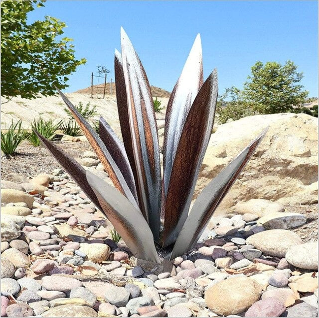 Anti-rust Metal Tequila Agave Plant - Image 10